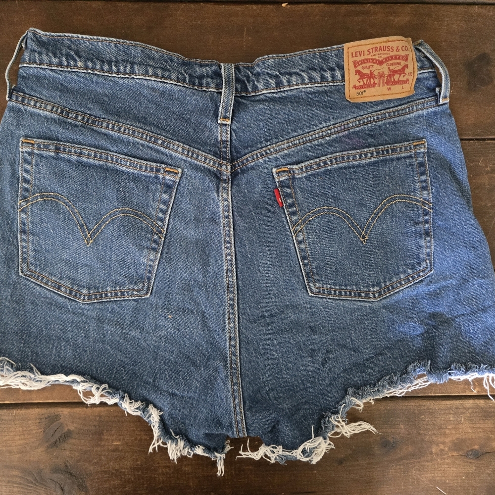 Levi's Women's Blue Denim Shorts Size 34
